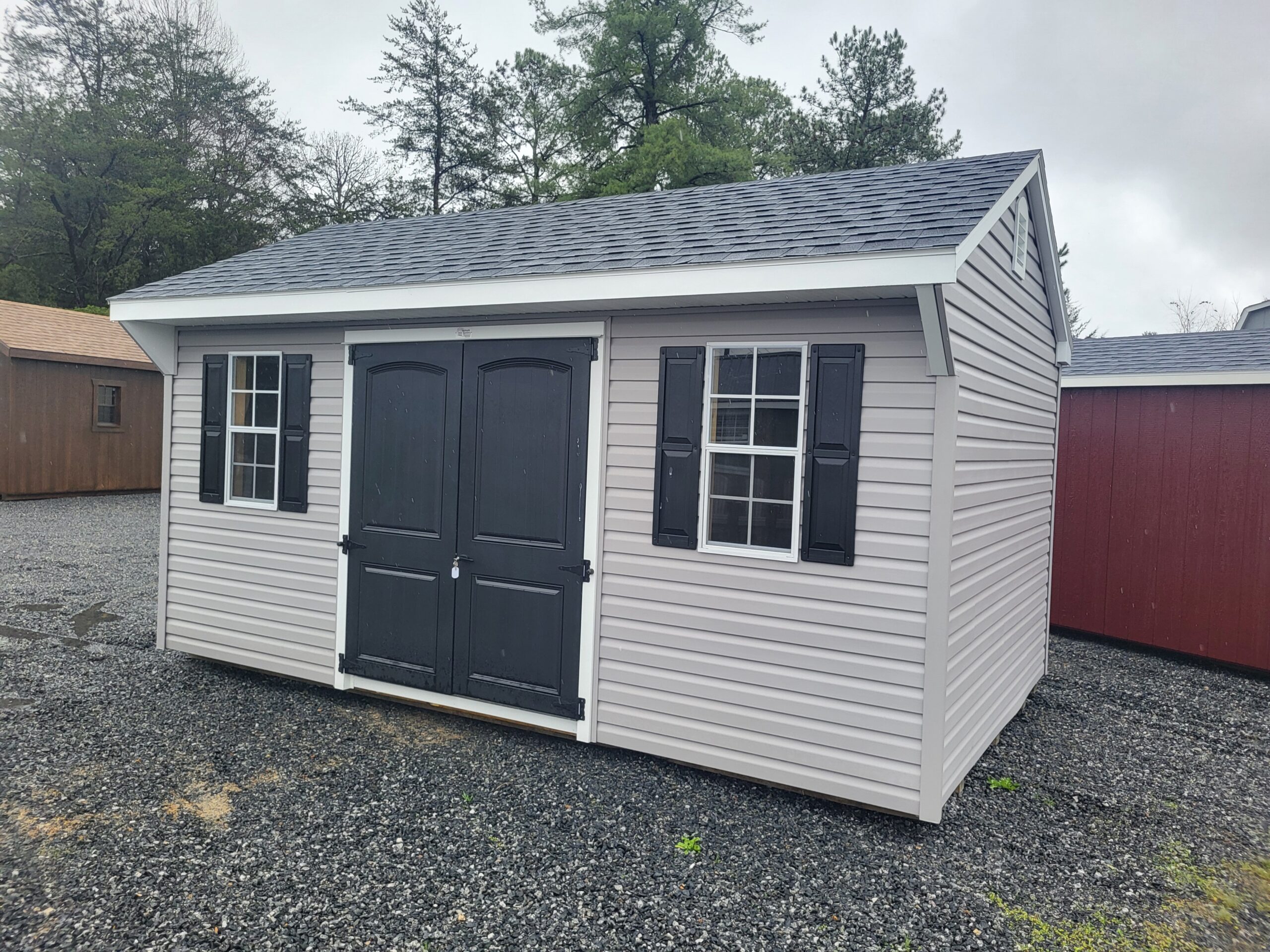 Price Reduced R052 10X16X7 Vinyl Lakeside